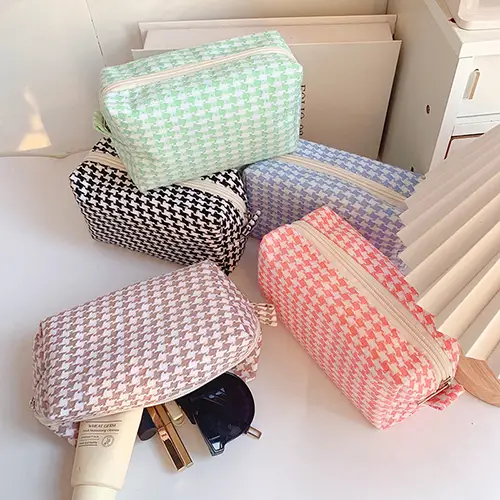 Wholesale Houndstooth Cosmetic Bag | Elegant Makeup Organizer with Pastel Colors for Beauty Brands & Retailers